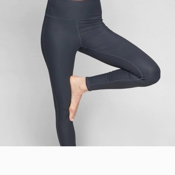 Athleta Pants - Athleta High-Rise Shine Chaturanga Legging Gray Size Large NWT